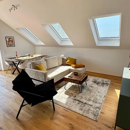 Schickes Penthouse-apartment Mit Weinbergblick Schweich